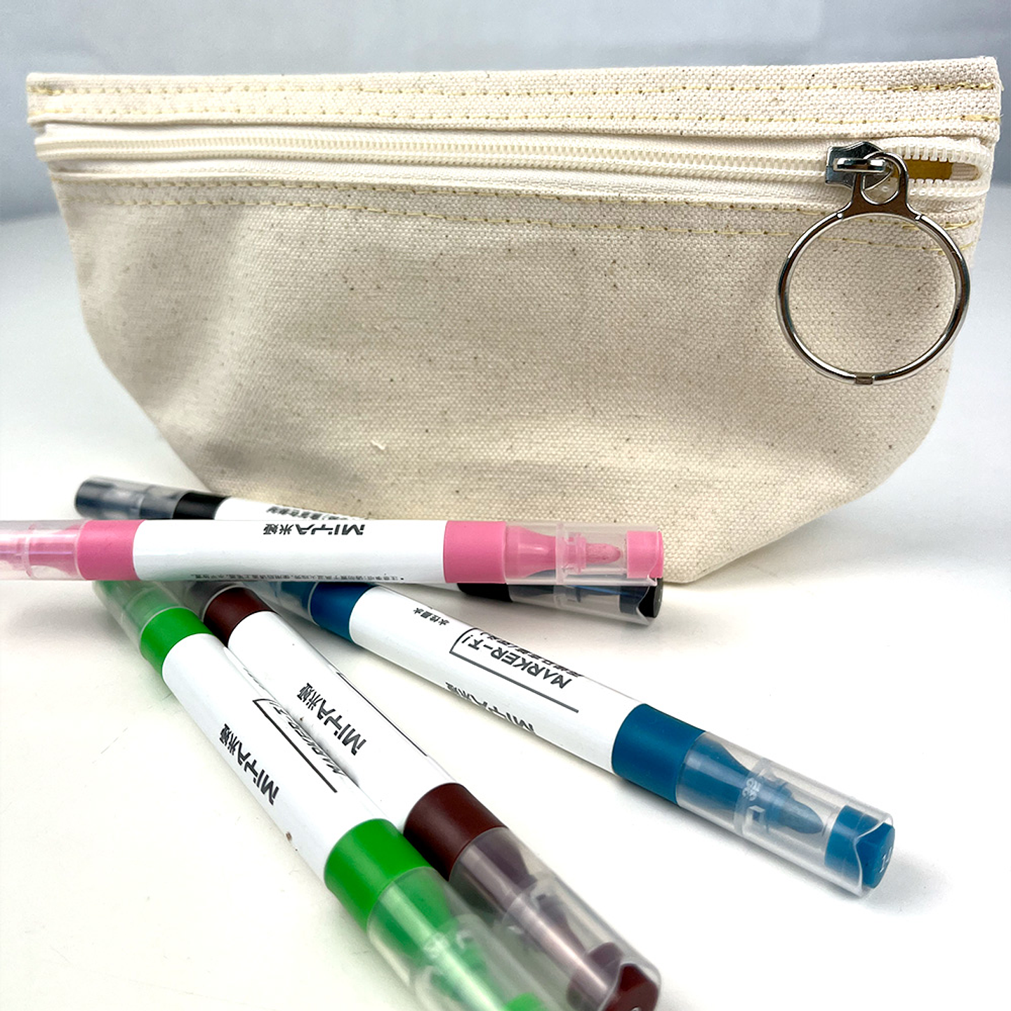 ESTUCHE DE LONA PARA COLOREAR PEQUEÑO  1