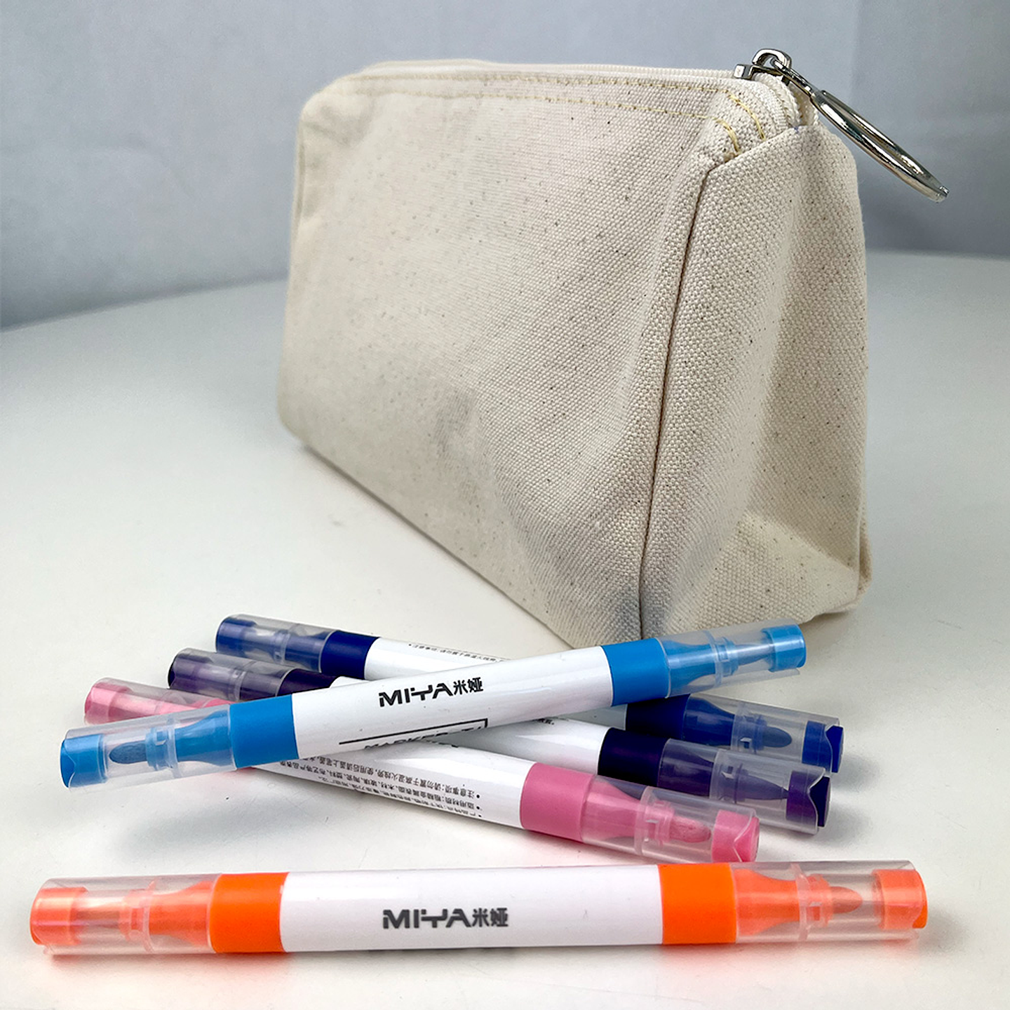 ESTUCHE DE LONA PARA COLOREAR MEDIANO  1