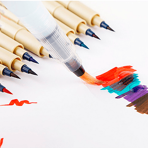 SET DE TIRALÍNEA PIGMA BRUSH SAKURA 8 COLORES