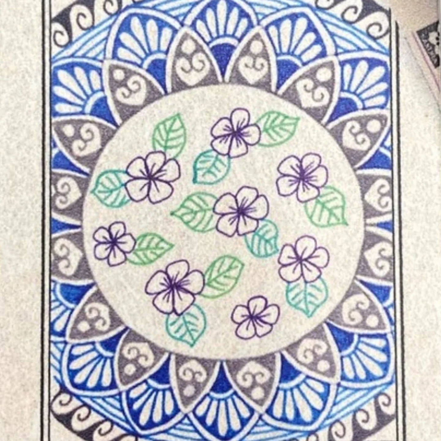 SET DE TIRALÍNEA PIGMA MICRON SAKURA 0.5MM MANDALA  5