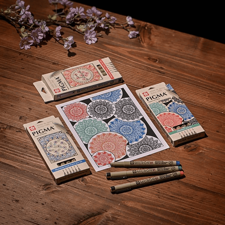 SET DE TIRALÍNEA PIGMA MICRON SAKURA 0.5MM MANDALA  4