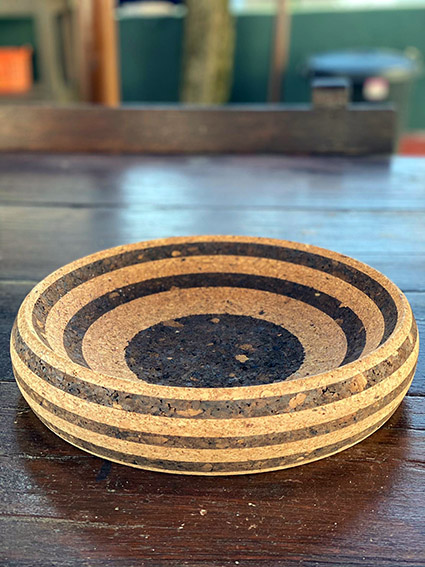 White / Black Thin Fruit Bowl