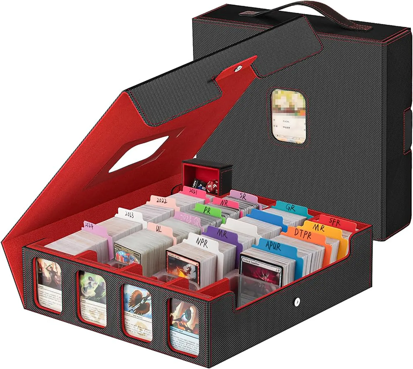 Gomyrod Caja organizadora de 4 filas para más de 3.200 cartas, con exhibidor Commander (negro/rojo) 1