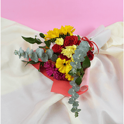 Ramo de rosas, gerberas, minirosas y girasoles