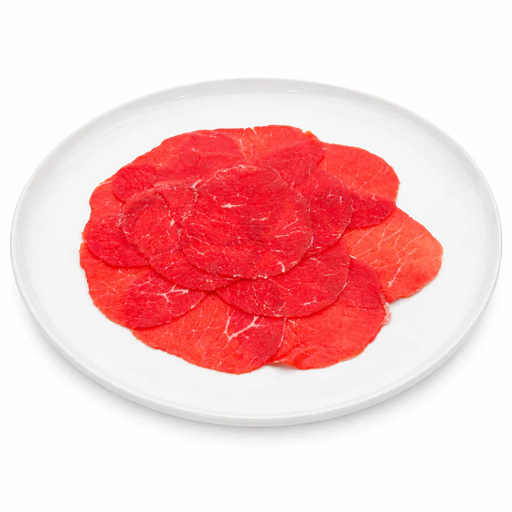 Carpaccio de filete angus con salsa de limoneta con queso parmesano y alcaparra 4