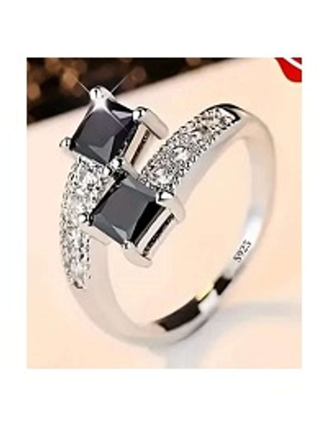 Anillo Cuadrado con Circonitas Negras y Blancas – Plata Esterlina 925 1