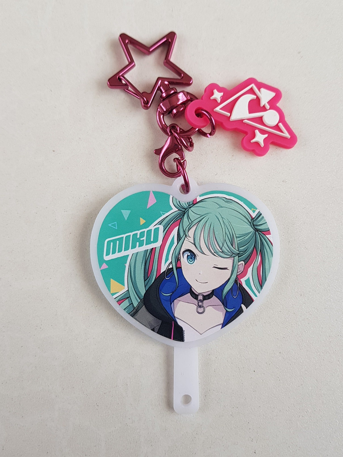 [Vivid BAD SQUAD] Hatsune Miku - Colgante Uchiwa [Project Sekai] [VOCALOID] 1