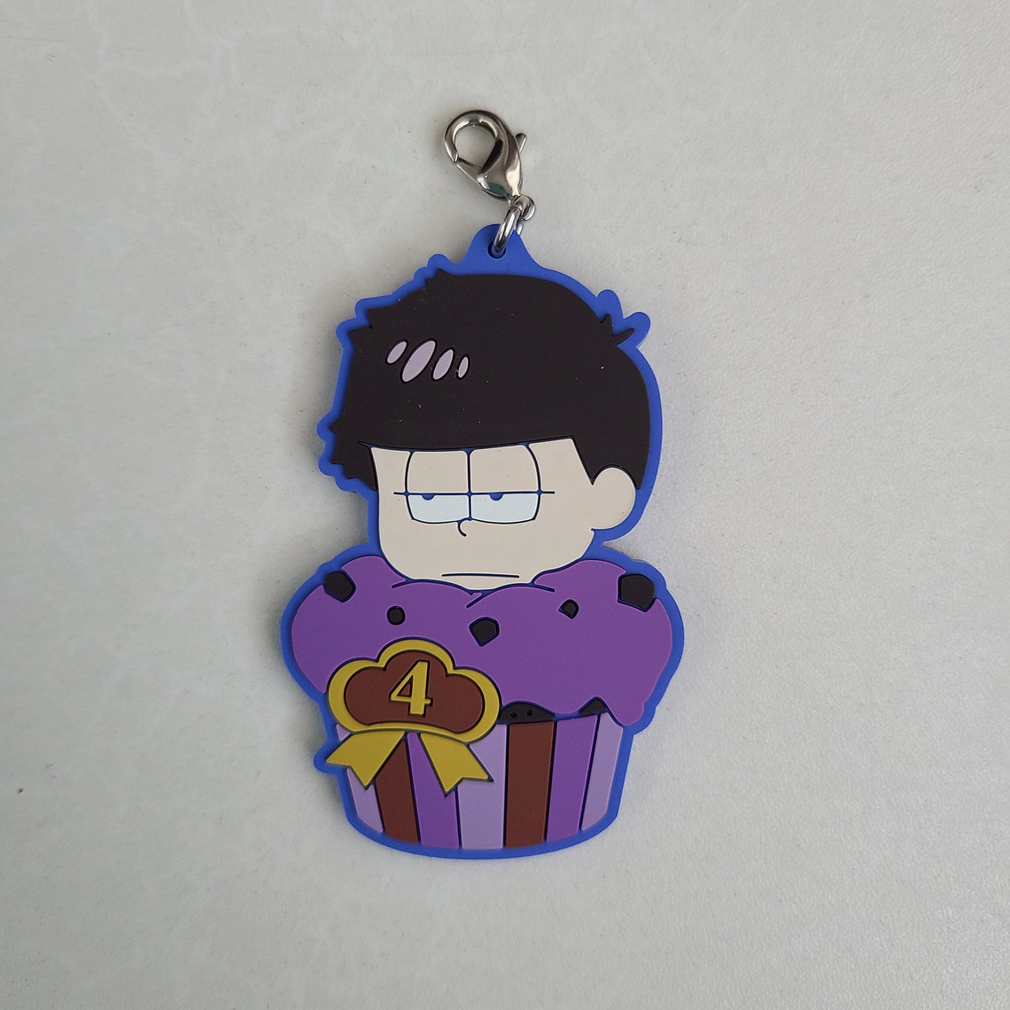 Ichimatsu Matsuno - Strap de goma Cupcake [Osomatsu-san] 1