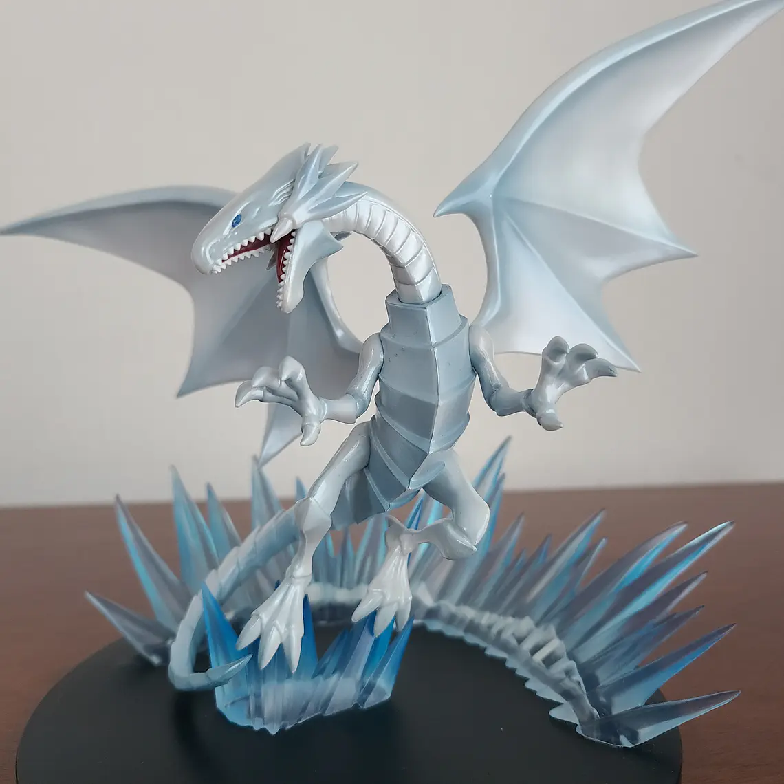 DRAGON BLANCO DE OJOS AZULES - FIGURA CRAFT FIGURE (SK JAPAN) [YU GI OH] 1
