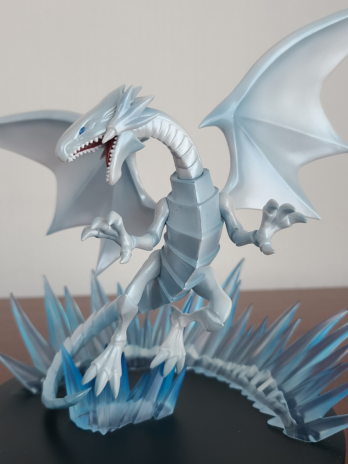 DRAGON BLANCO DE OJOS AZULES - FIGURA CRAFT FIGURE (SK JAPAN) [YU GI OH] 1