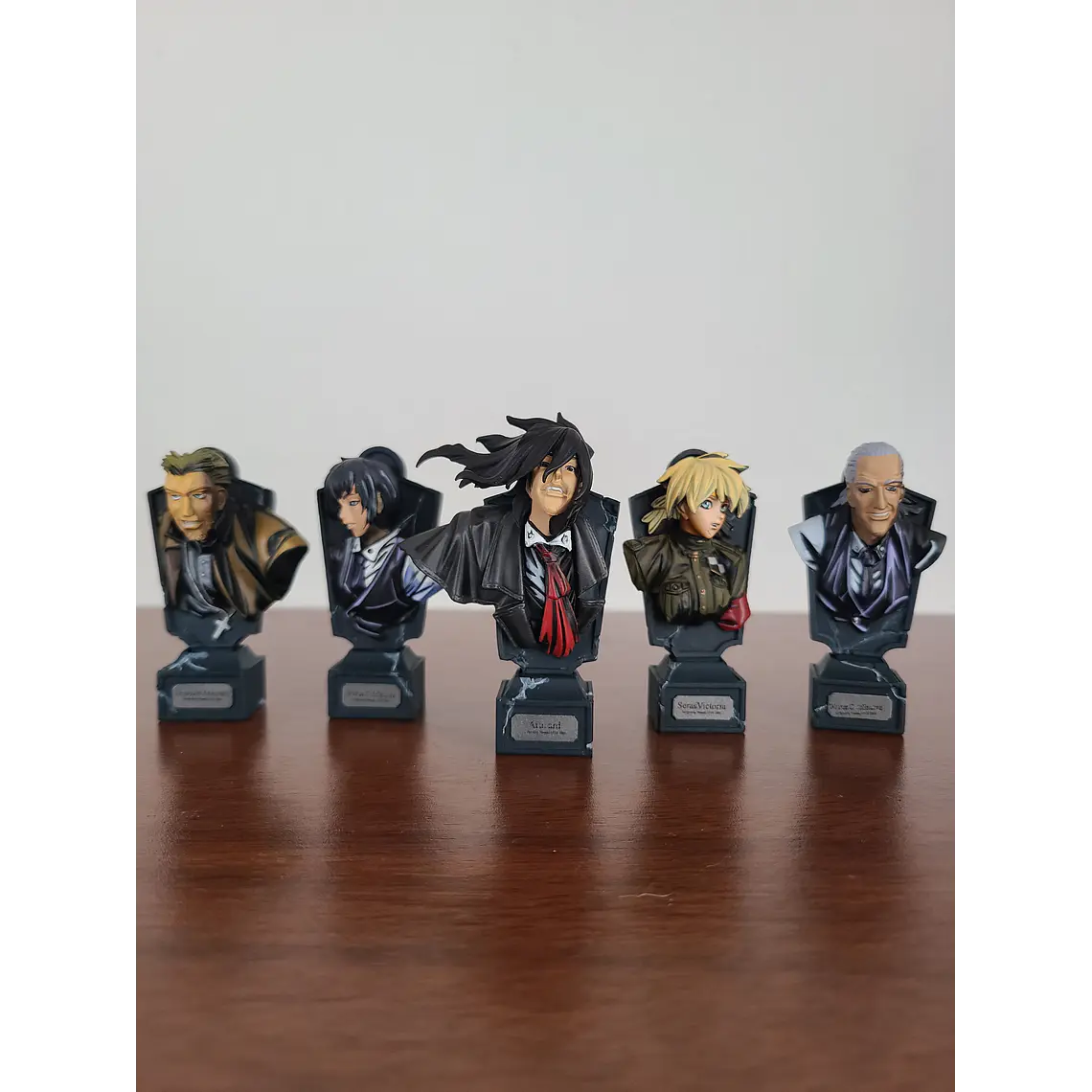 SET HELLSING - FIGURA BUST UP SERIES 