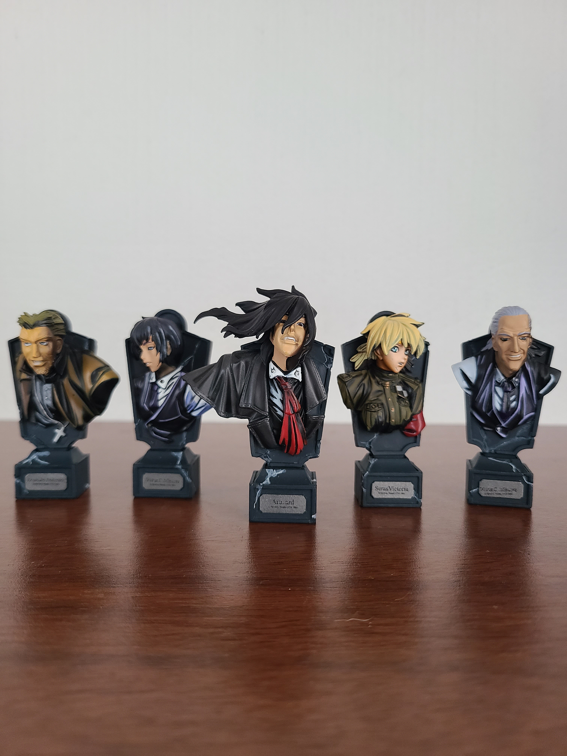 SET HELLSING - FIGURA BUST UP SERIES 