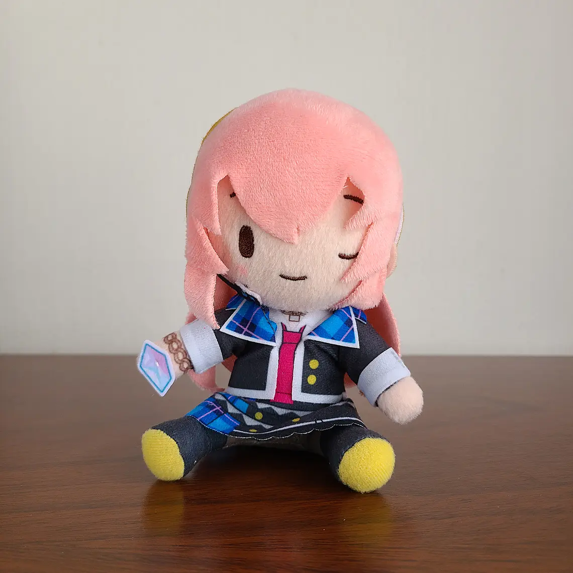 [Leo/need] Luka Megurine - Peluche Fuwa Fuwa [Project Sekai] [Vocaloid] 1