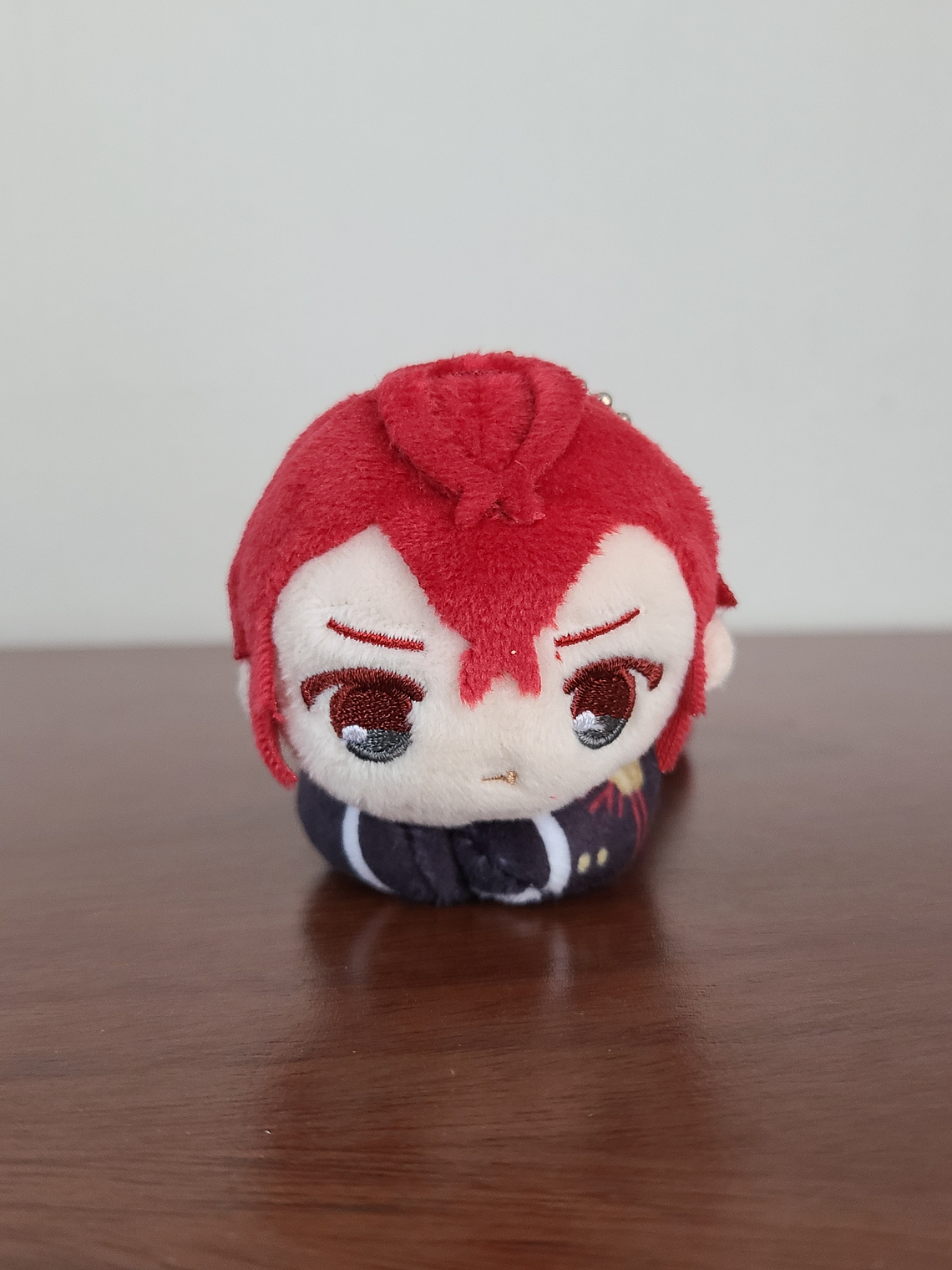 [Heartslabyul] Riddle Rosehearts - Peluche clip Hug Chara Collection [Twsited Wonderland] 1