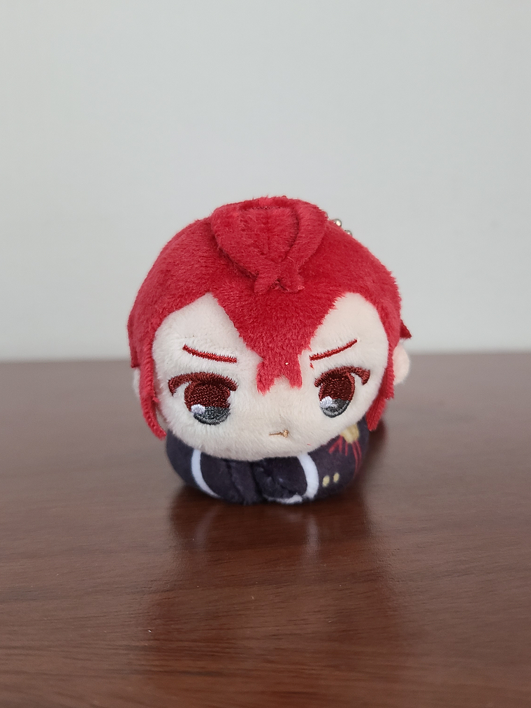 [Heartslabyul] Riddle Rosehearts - Peluche clip Hug Chara Collection [Twsited Wonderland] 1