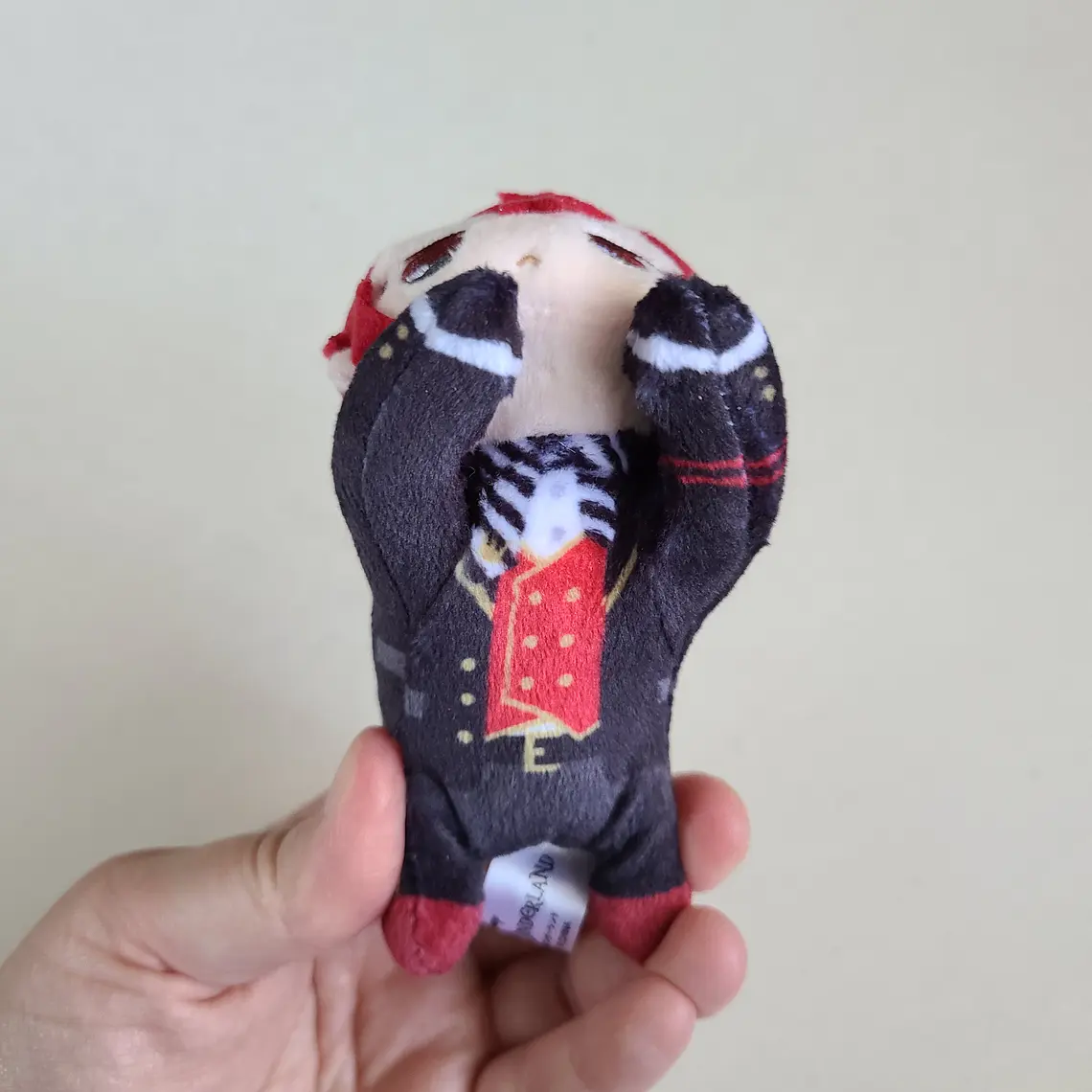 [Heartslabyul] Riddle Rosehearts - Peluche clip Hug Chara Collection [Twsited Wonderland] 2