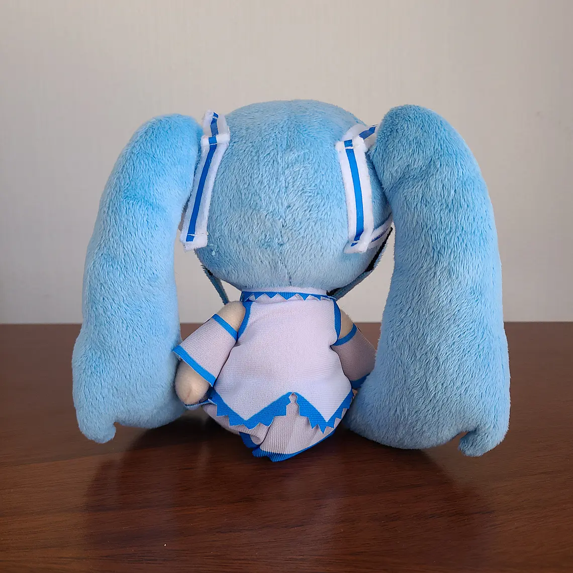Hatsune Miku - Peluche Snow Miku 2010 [Vocaloid] 2