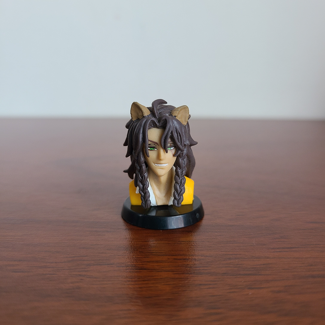 [Savanaclaw] Leona Kingscholar - Figurita Busto Chocoegg [Twisted Wonderland] 1