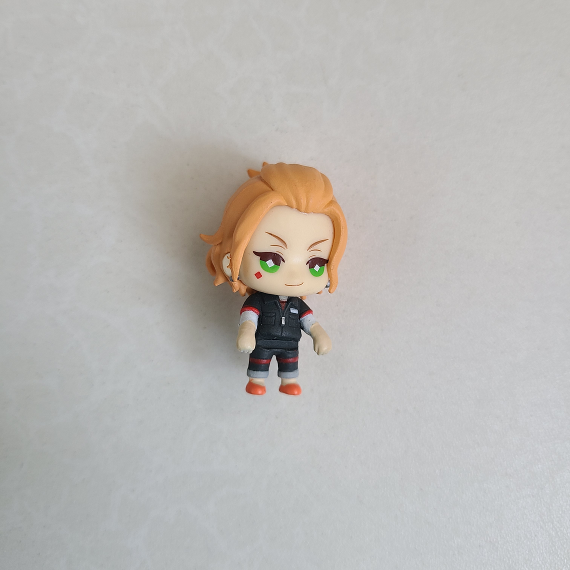 [Heartslabyul] Cater Diamond - Figurita para cables [Twisted Wonderland] 1