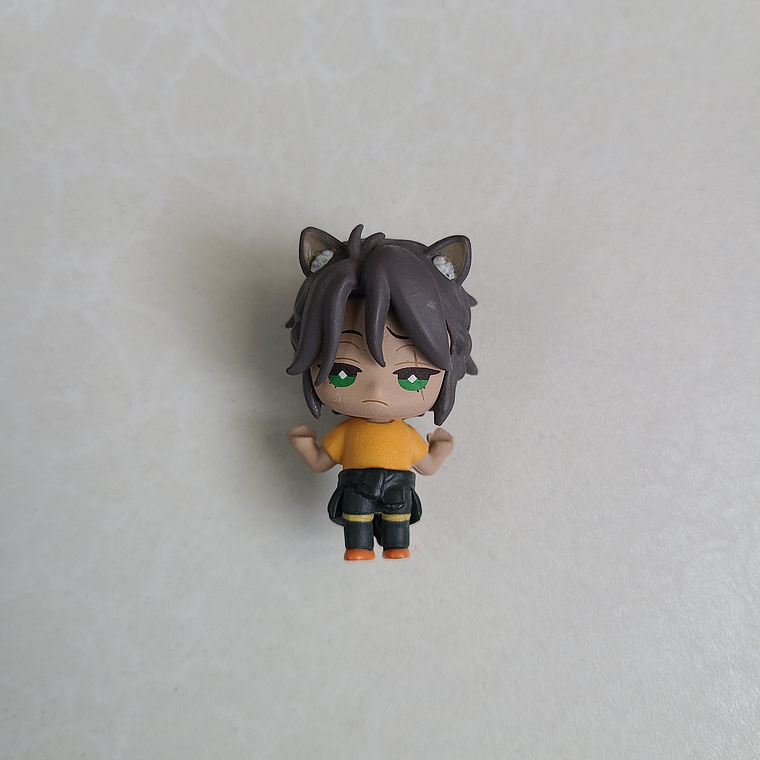 [Savanaclaw] Leona Kingscholar - Figurita para cables [Twisted Wonderland] 1