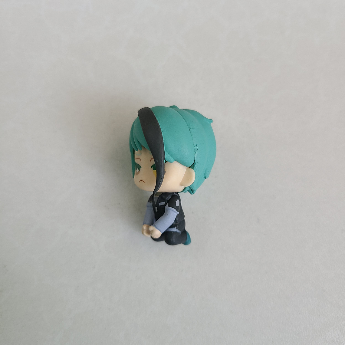 [Octavinelle] Jade Leech - Figurita para cables [Twisted Wonderland] 2