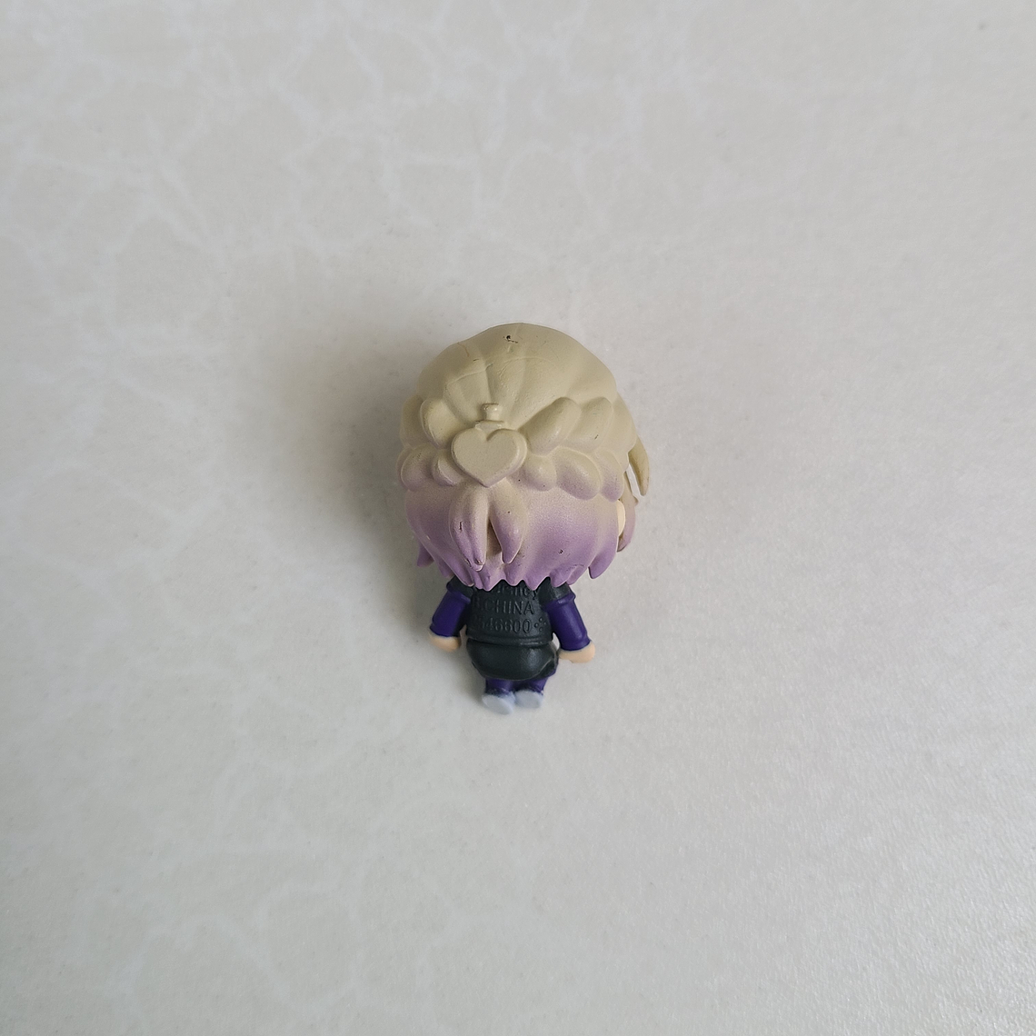 [Pomefiore] Vil Schoenheit - Figurita para cables [Twisted Wonderland] 2