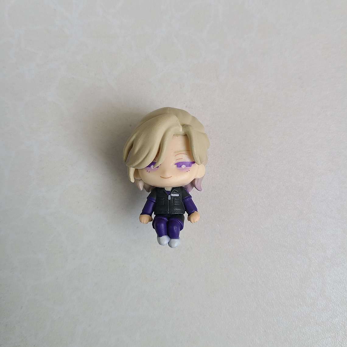 [Pomefiore] Vil Schoenheit - Figurita para cables [Twisted Wonderland] 1