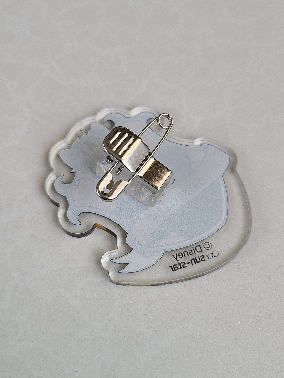 [Savanaclaw] Ruggie Bucchi - Pin acrílico [Twisted Wonderland] 2