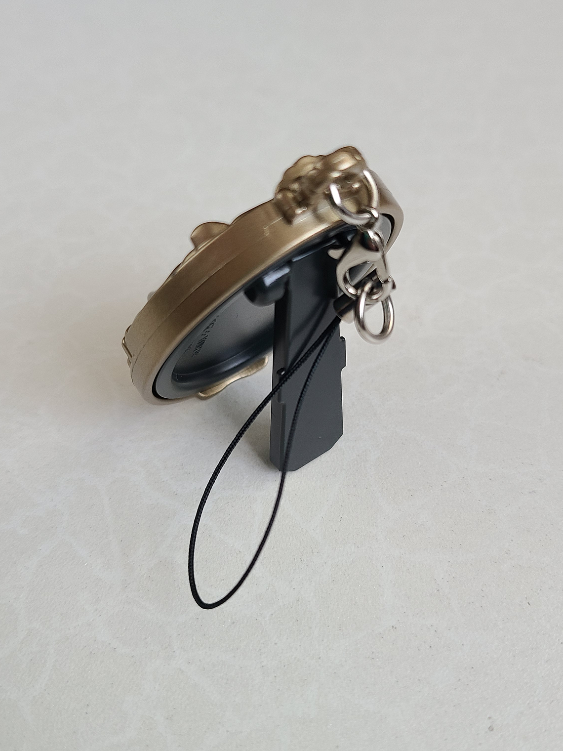 [Savanaclaw] Ruggie Bucchi - Strap photoframe [Twisted Wonderland] 2