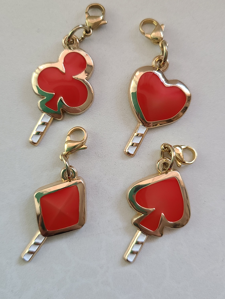 [Heartslabyul] Set de colgantes metalicos Heartslabyul [Twisted Wonderland] 1