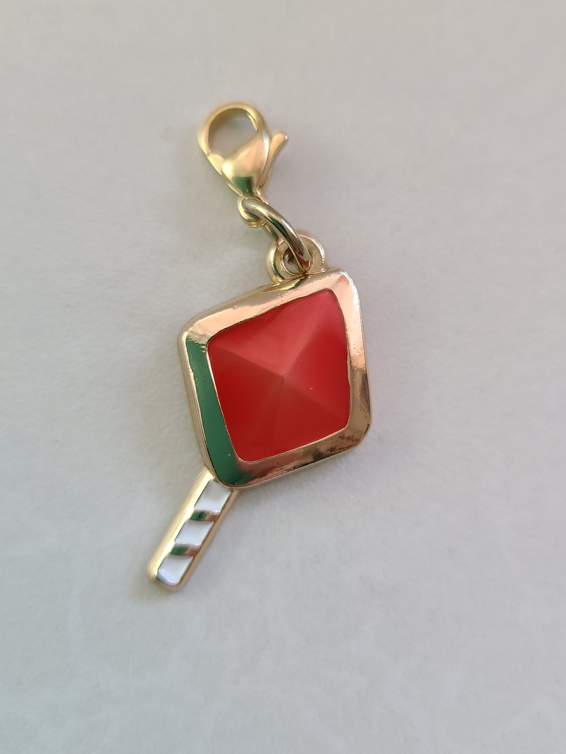 [Heartslabyul] Set de colgantes metalicos Heartslabyul [Twisted Wonderland] 5