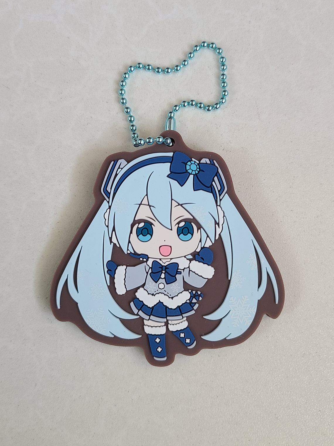 Hatsune Miku (Snow Miku 2012) - Ballchain de goma [VOCALOID] 1