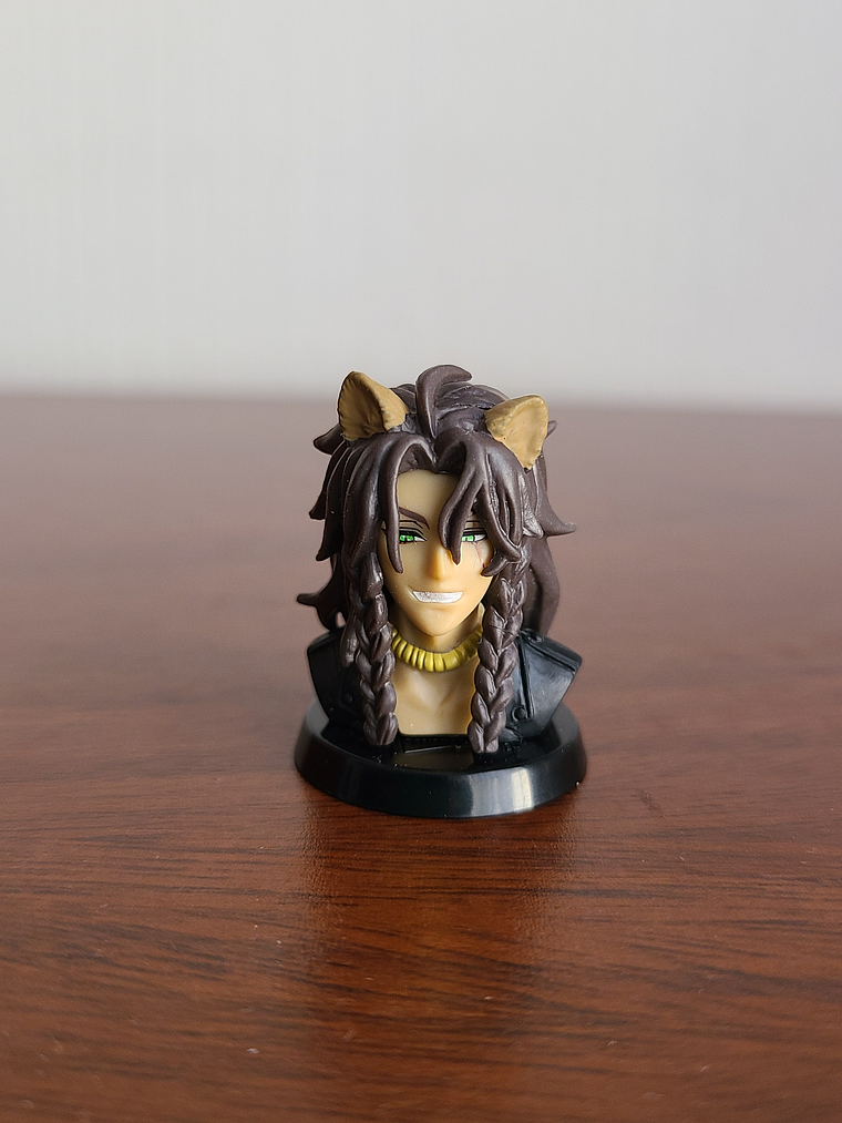 [Savanaclaw] Leona Kingscholar - Figurita Busto Chocoegg [Twisted Wonderland] 1