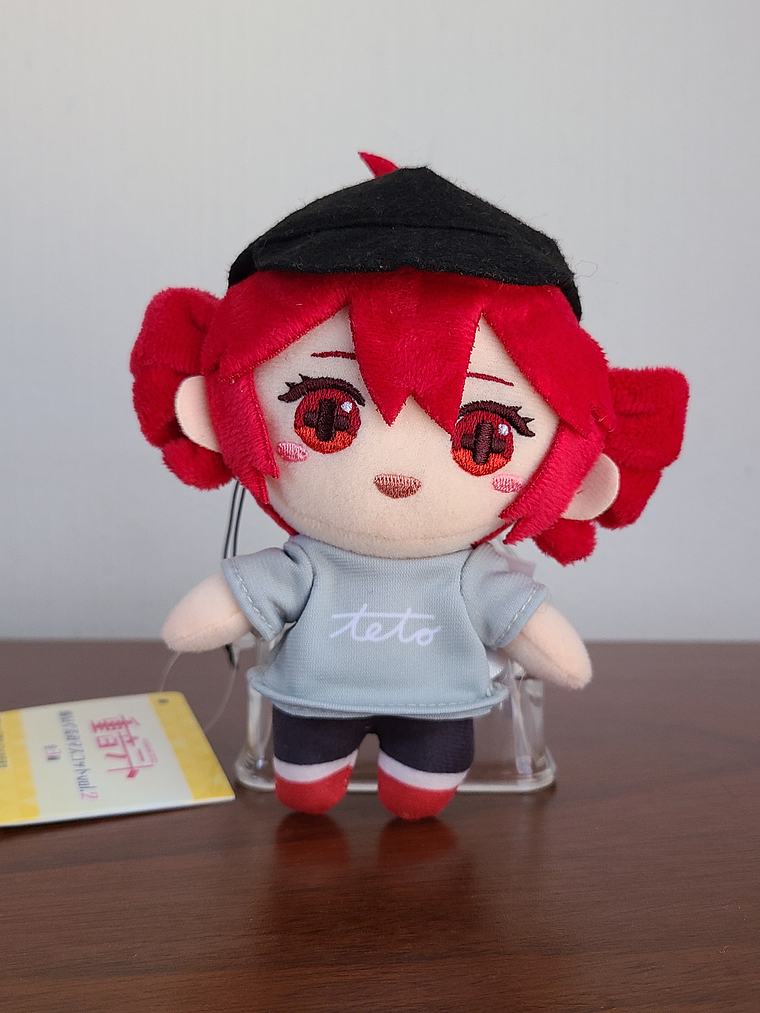 Kasane Teto - Peluche Tomonui [Vocaloid] 1