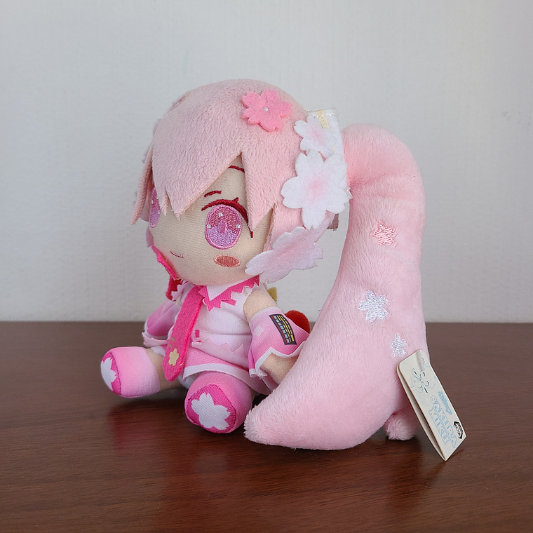 Hatsune Miku - Peluche Sakura Miku 2011 [Vocaloid] 2