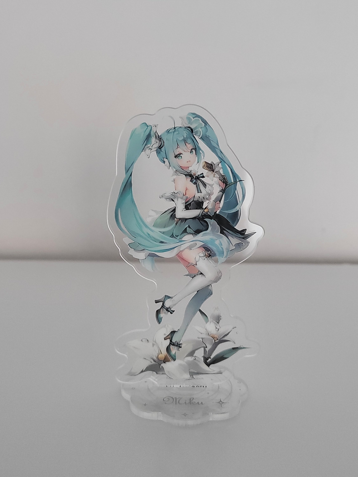 Hatsune Miku (Taito KUJI) - Stand acrílico White Lily [VOCALOID] 1