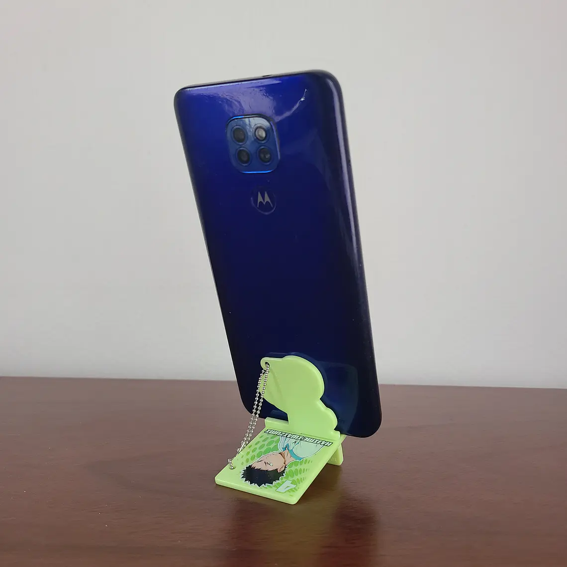 [Aoba Johsai] Iwaizumi Hajime - Stand para celular [Haikyuu] 2