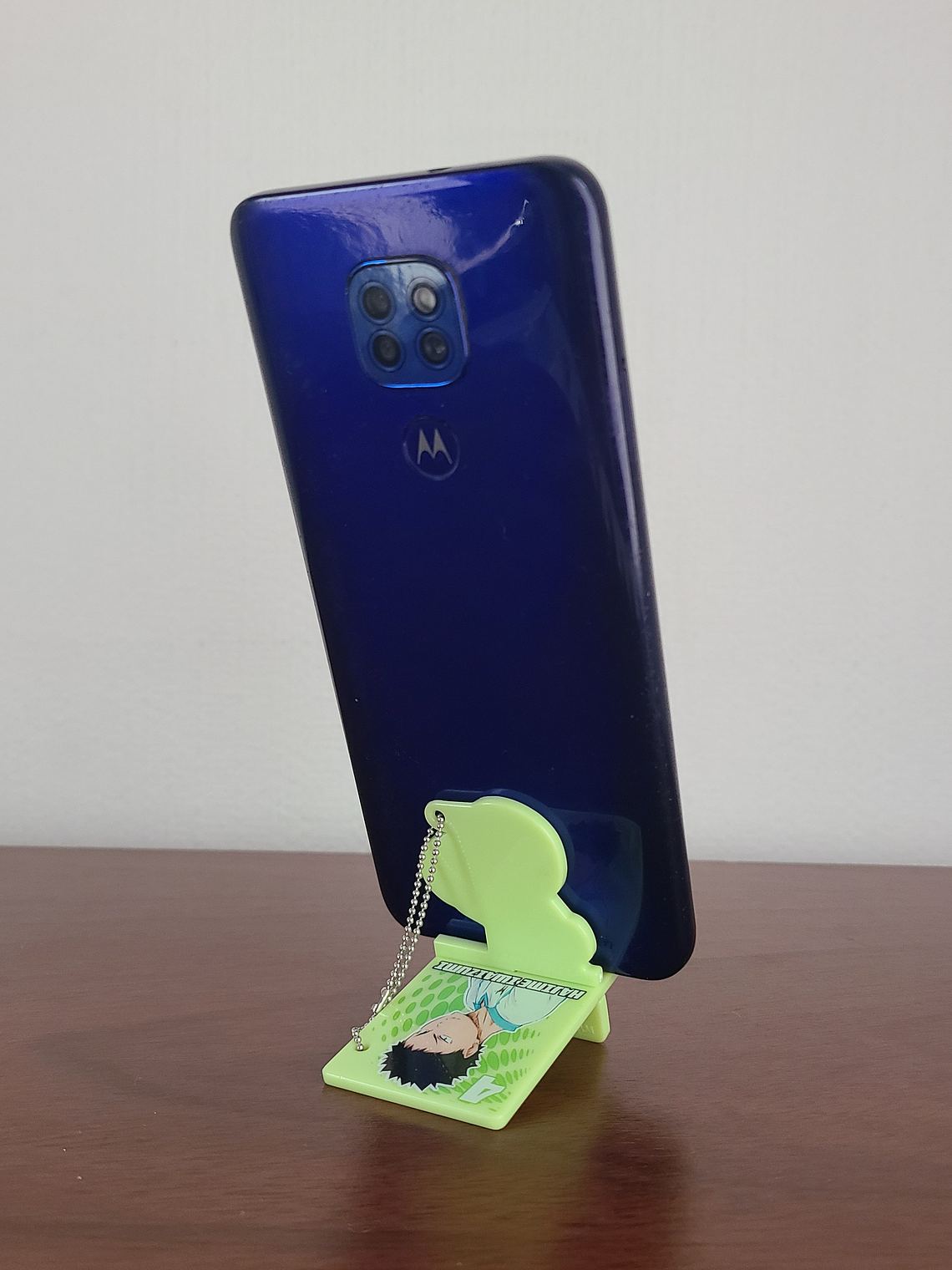 [Aoba Johsai] Iwaizumi Hajime - Stand para celular [Haikyuu] 2