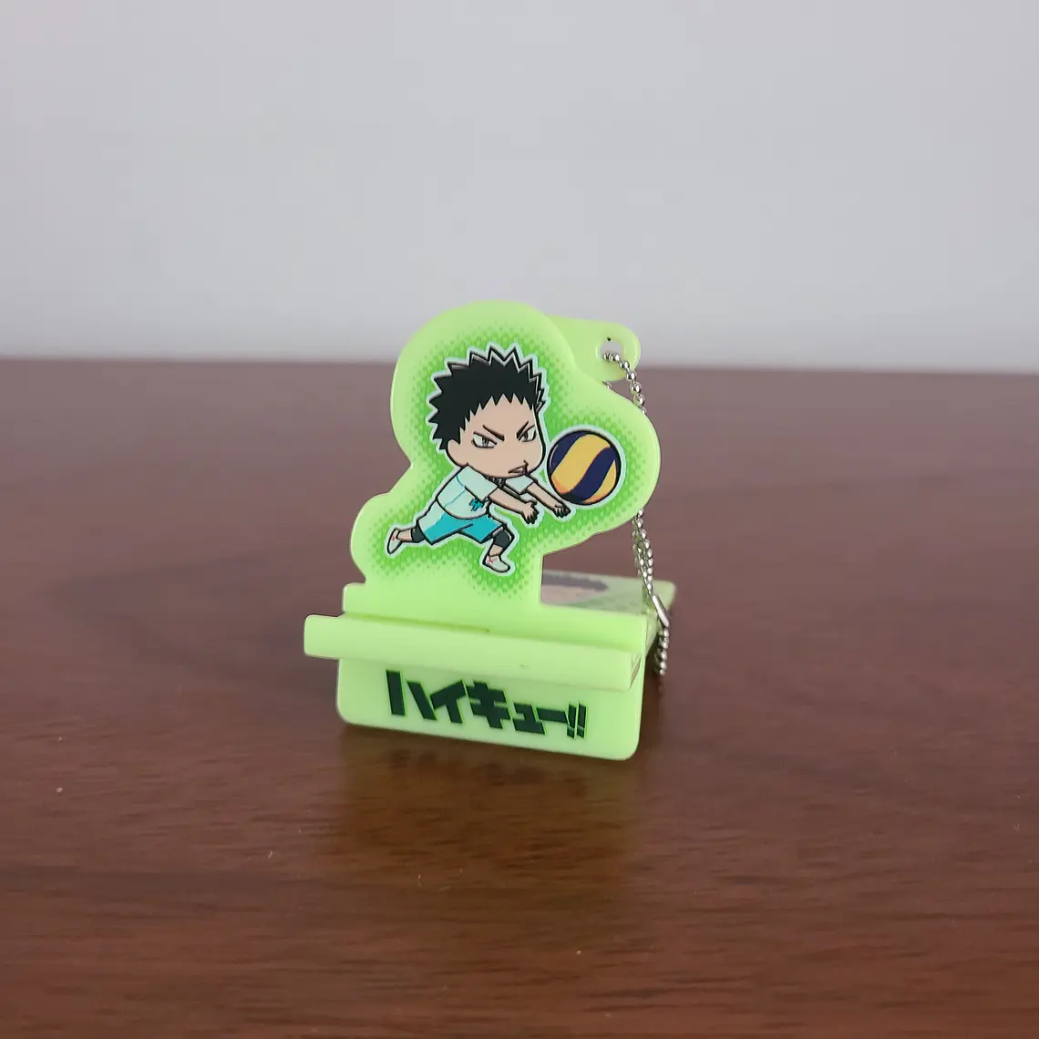 [Aoba Johsai] Iwaizumi Hajime - Stand para celular [Haikyuu] 1