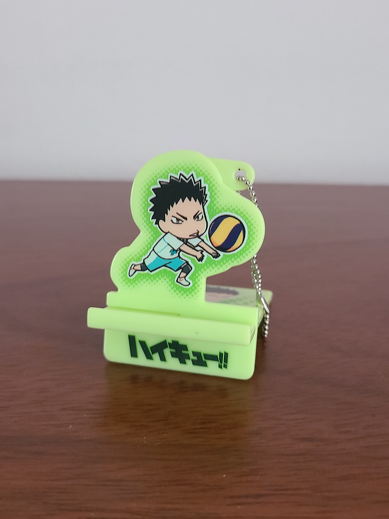 [Aoba Johsai] Iwaizumi Hajime - Stand para celular [Haikyuu] 1