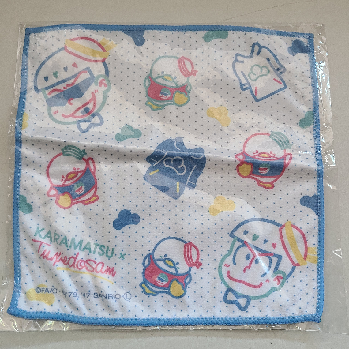 Karamatsu Matsuno - Toalla de mano SANRIO [Osomatsu-san] 1