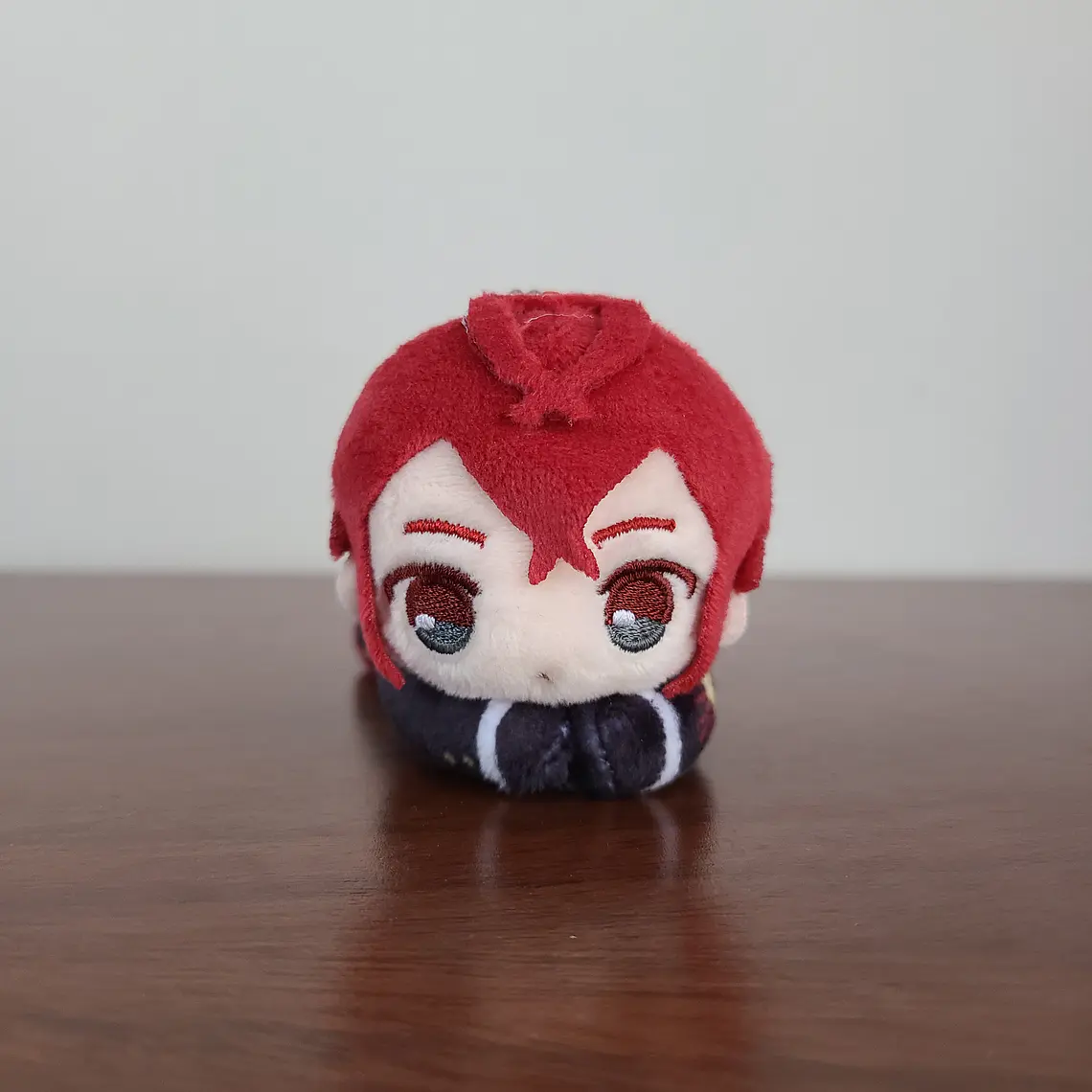[Heartslabyul] Riddle Rosehearts - Peluche clip Hug Chara Collection [Twsited Wonderland] 1