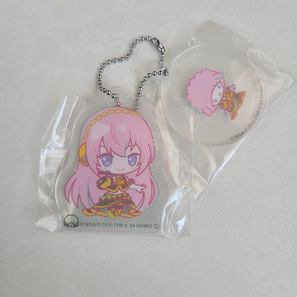 [VOCALOID] Luka Megurine - Ballchain acrílico SANRIO [Project Sekai] 1