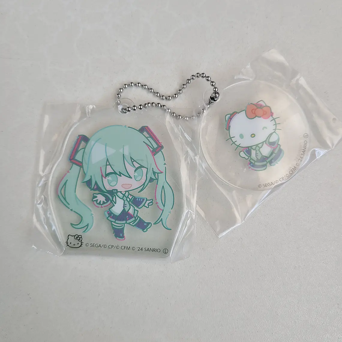 [VOCALOID] Hatsune Miku - Ballchain acrílico SANRIO [Project Sekai] 1