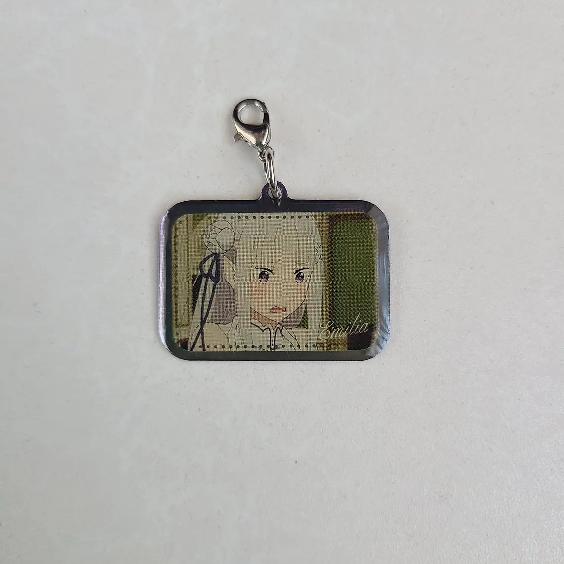 Emilia - Colgante metálico Ichiban Kuji [Re: Zero] 1