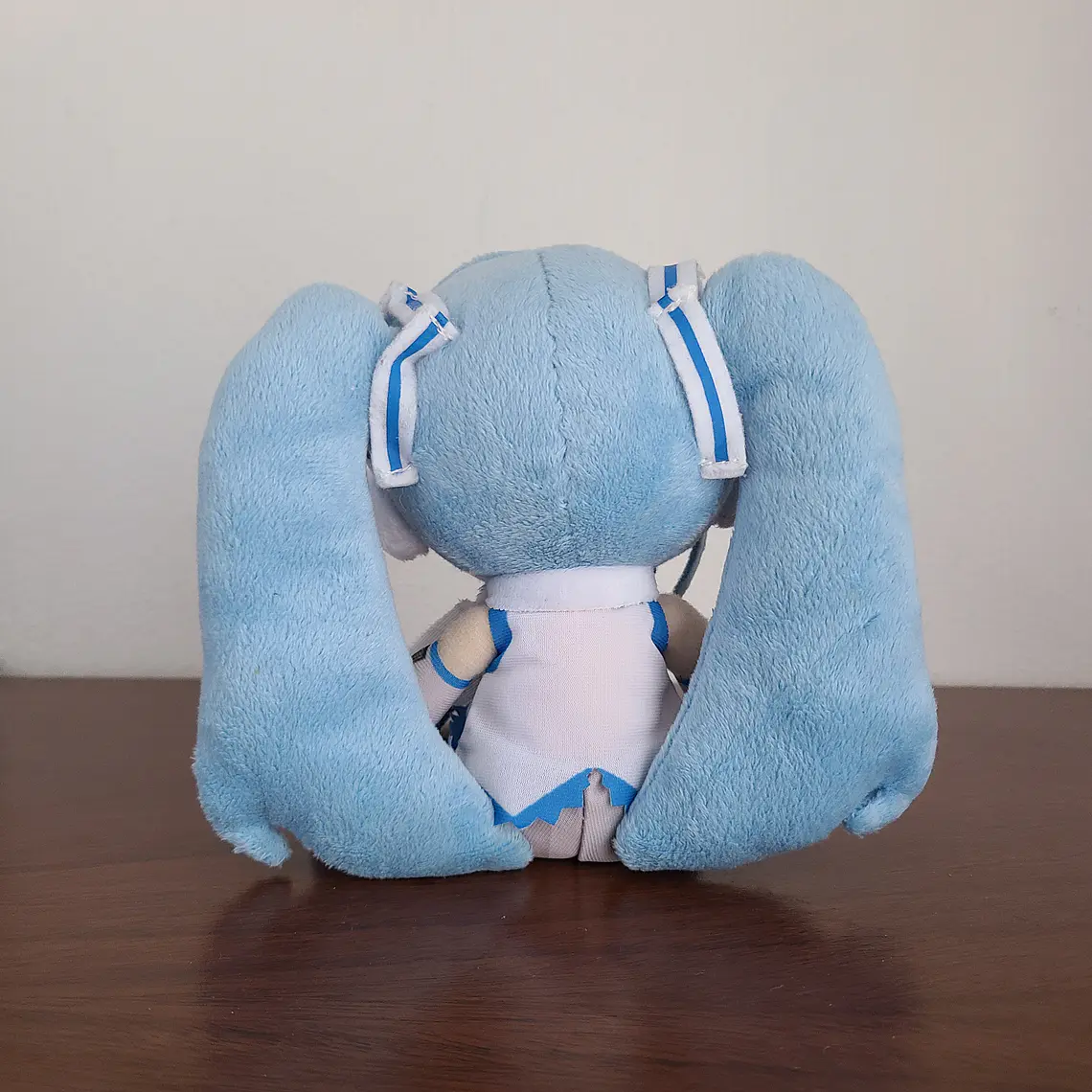 Hatsune Miku - Peluche Snow Miku 2011 [Vocaloid] 2