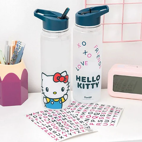 Hello Kitty bottle with stickers 650ml