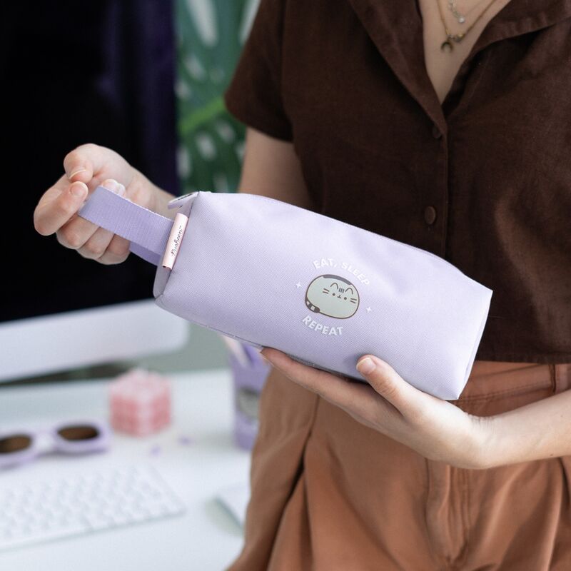 Pusheen Moments pencil case 4