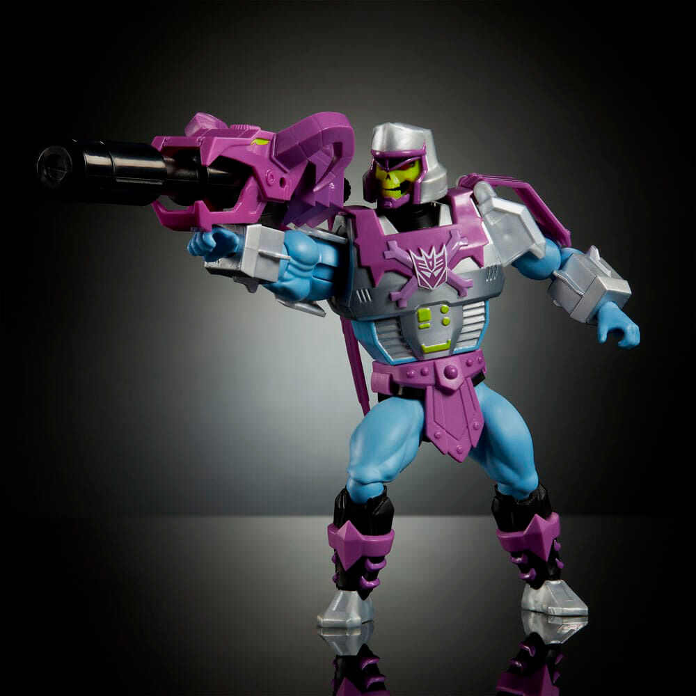 Masters of the Universe x Transformers Megatron Armor Skeletor figure 14cm 4