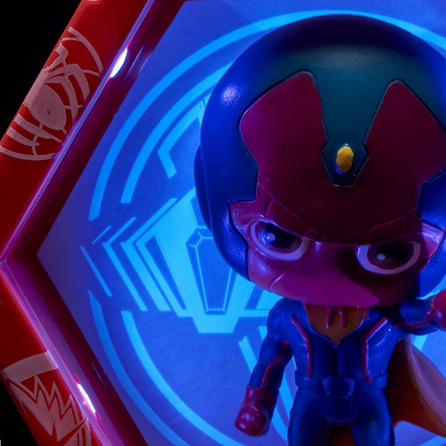 WOW! POD Marvel Vision + Scarlet led figures set 5